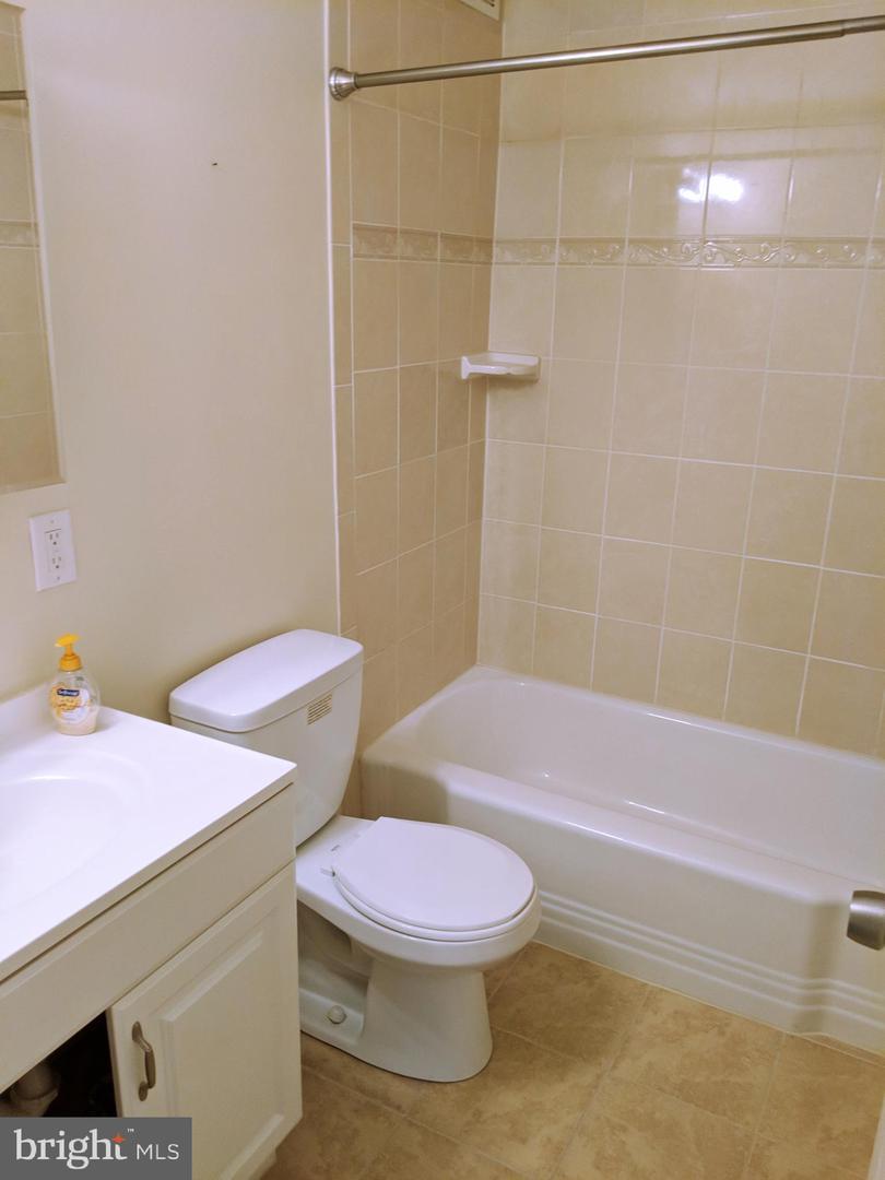 130 Slade Ave #520 Property Photo 9