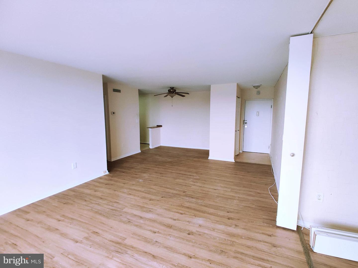 130 Slade Ave #520 Property Photo 10