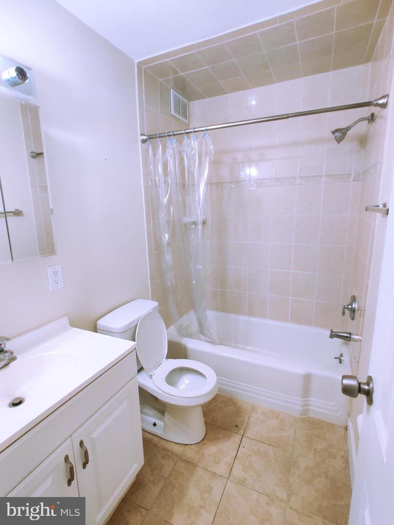 130 Slade Ave #520 Property Photo 18