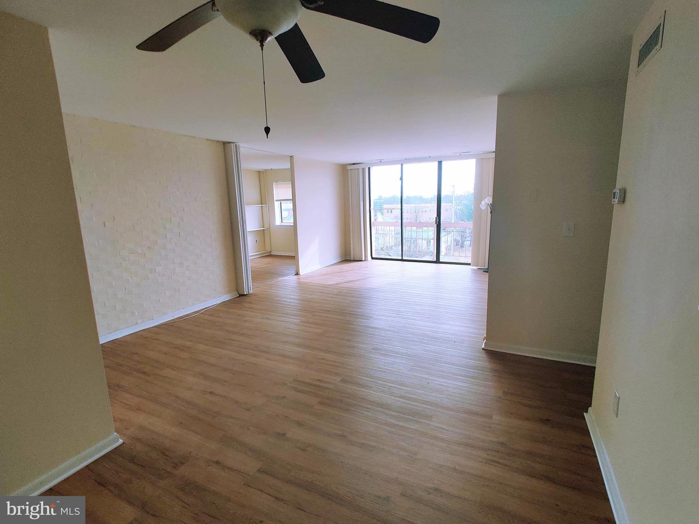 130 Slade Ave #520 Property Photo 23