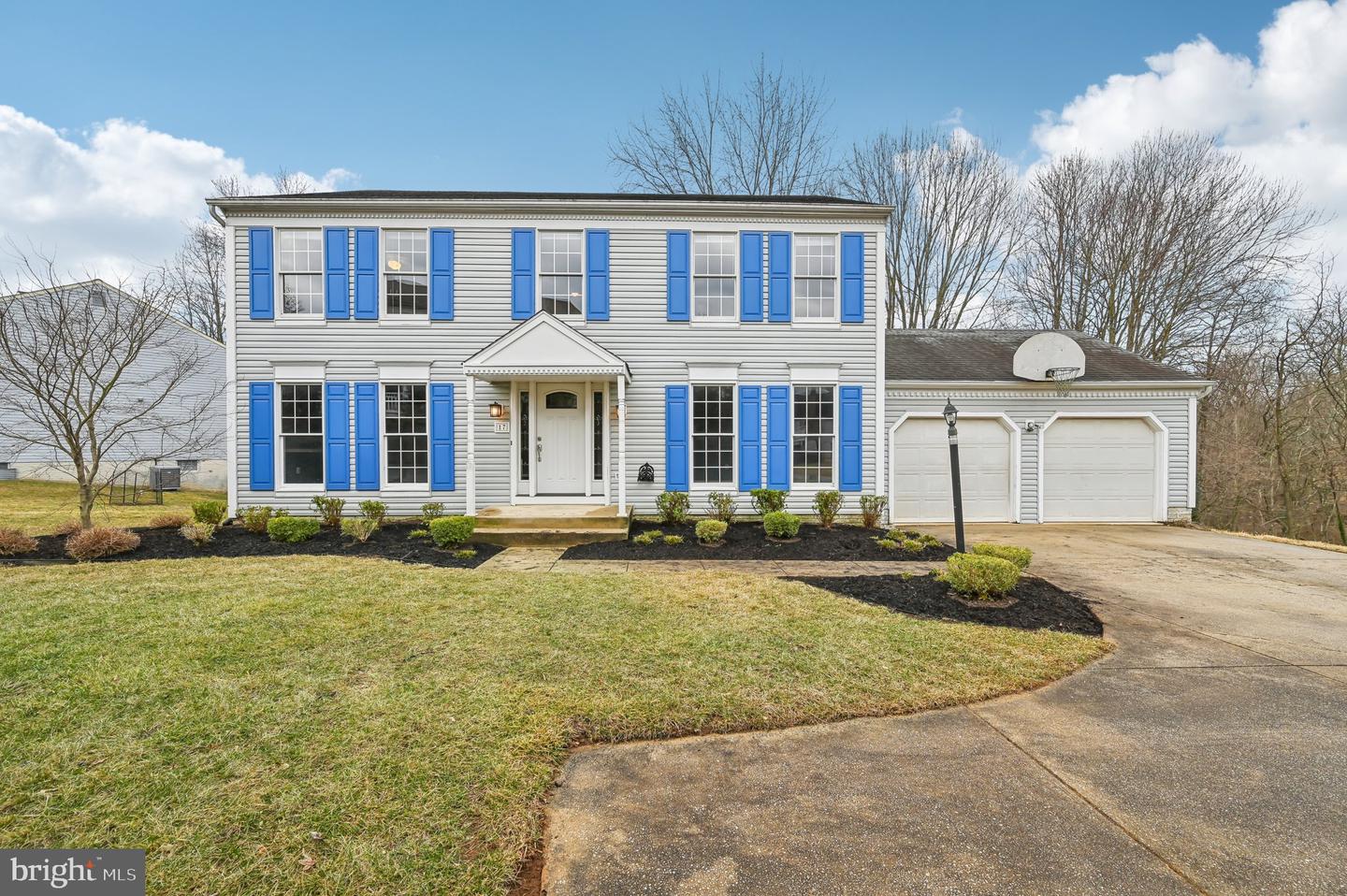 17 Colgate Ct Property Photo