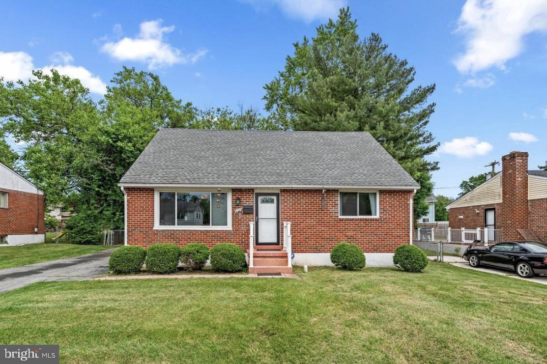 3727 Offutt Rd Property Photo
