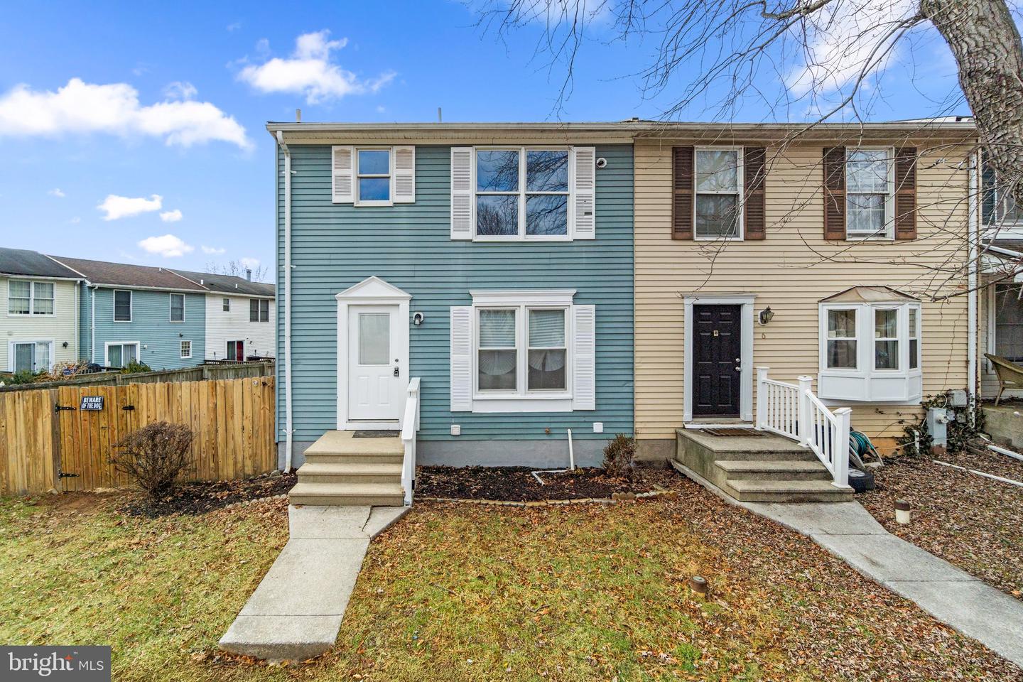 4 Woodbench Ct Property Photo