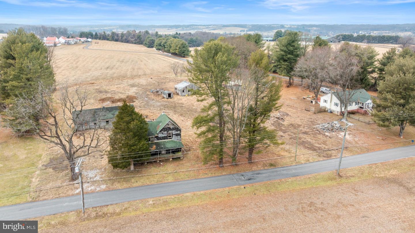 6015 Church Ln Property Photo 10