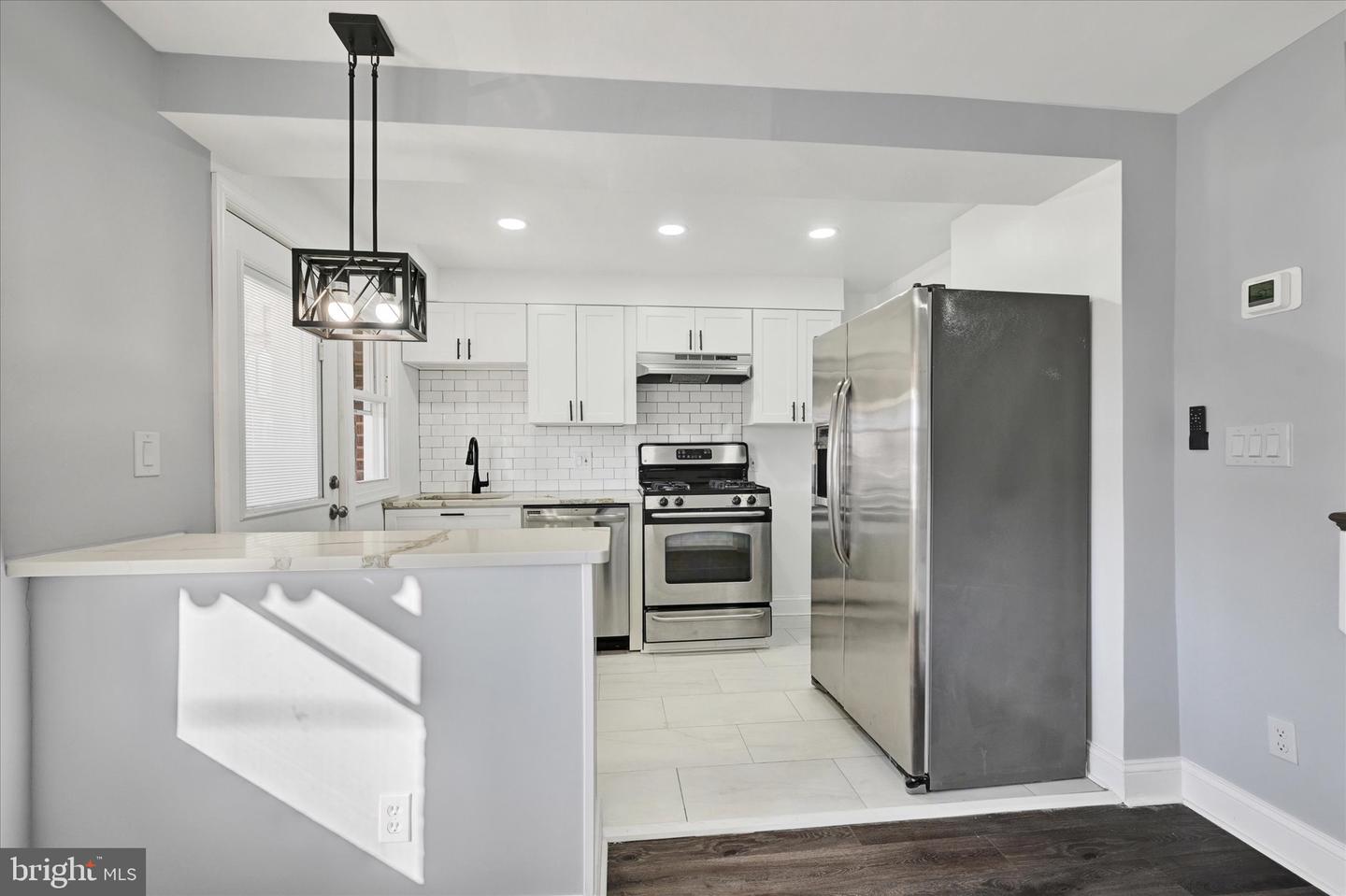 7421 Holabird Ave Property Photo 8