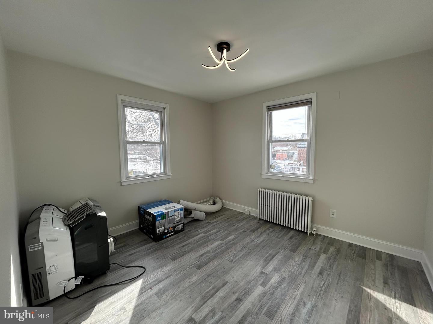 9715 Philadelphia Rd #main Level Property Photo 3