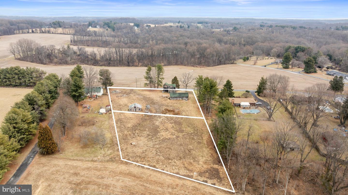 6015-a Church Ln Property Photo 1