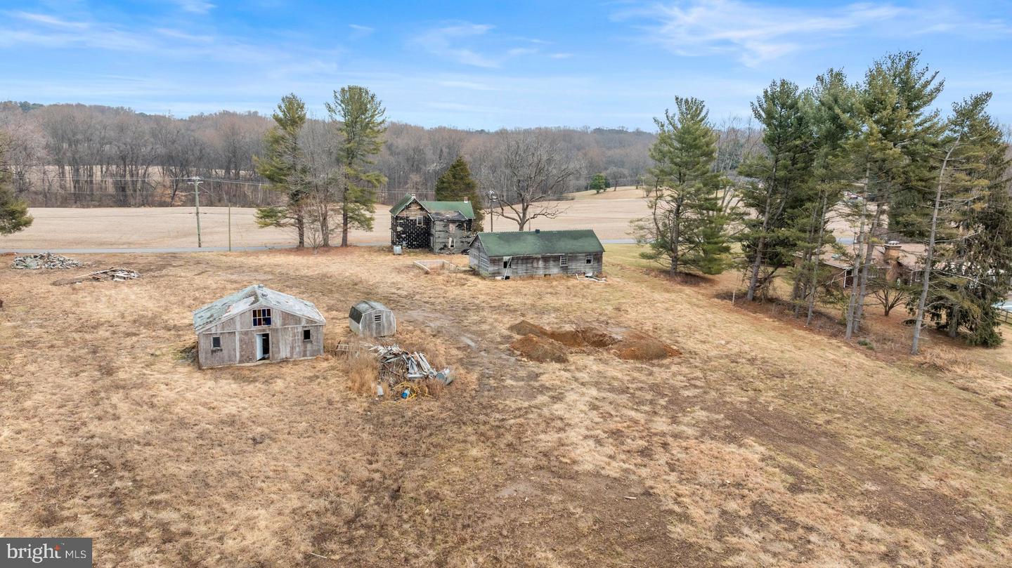 6015-a Church Ln Property Photo 12