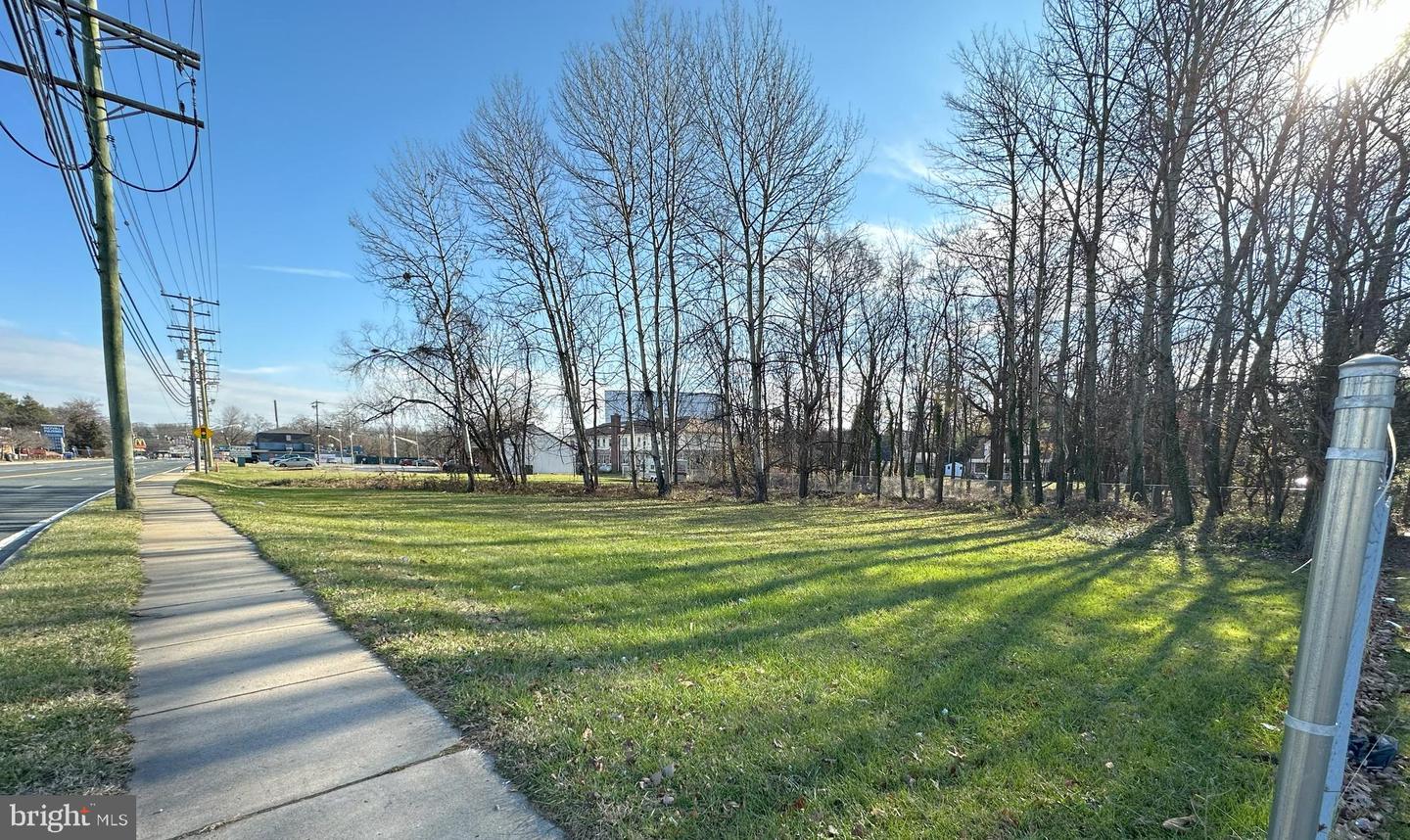 3221 Eastern Ave Property Photo 1