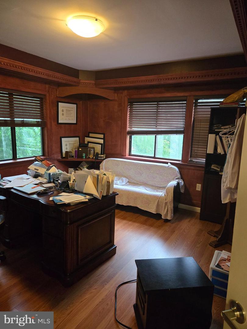 530 E Joppa Property Photo 13