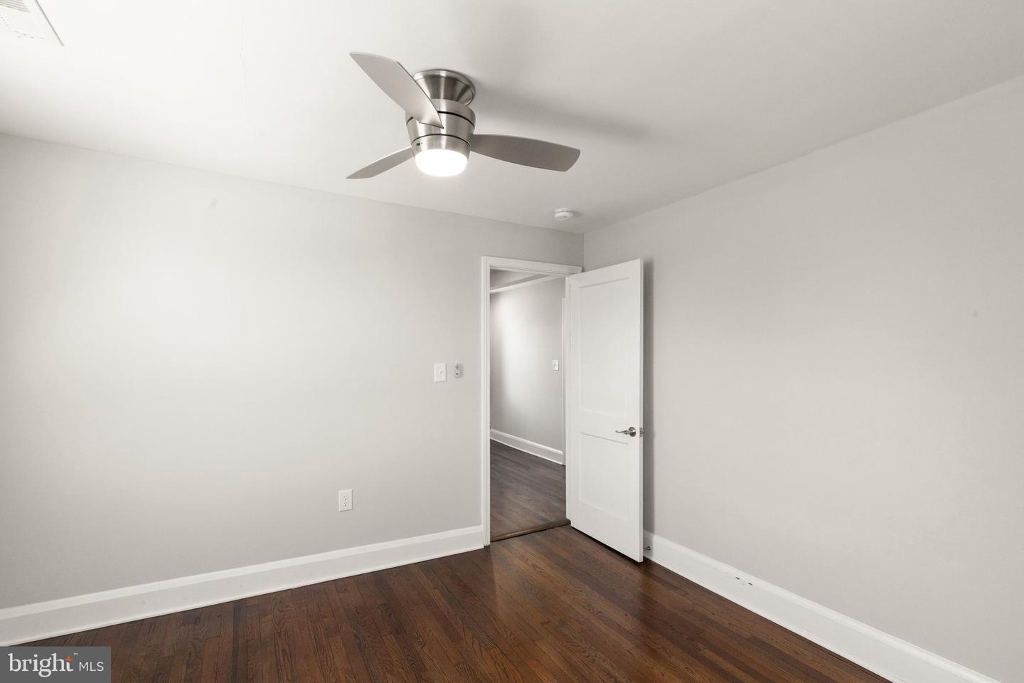 7512 Brightside Ave Property Photo 17