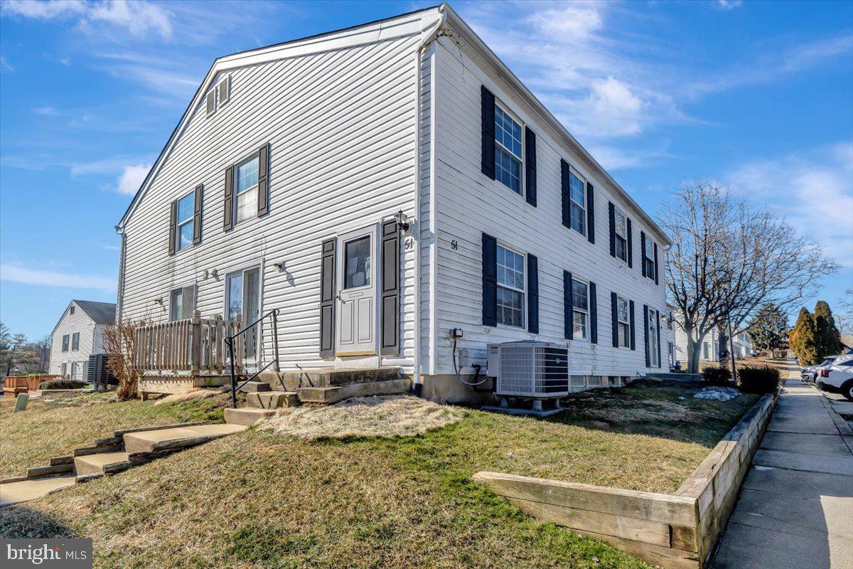 51 Fox Run Ct Property Photo