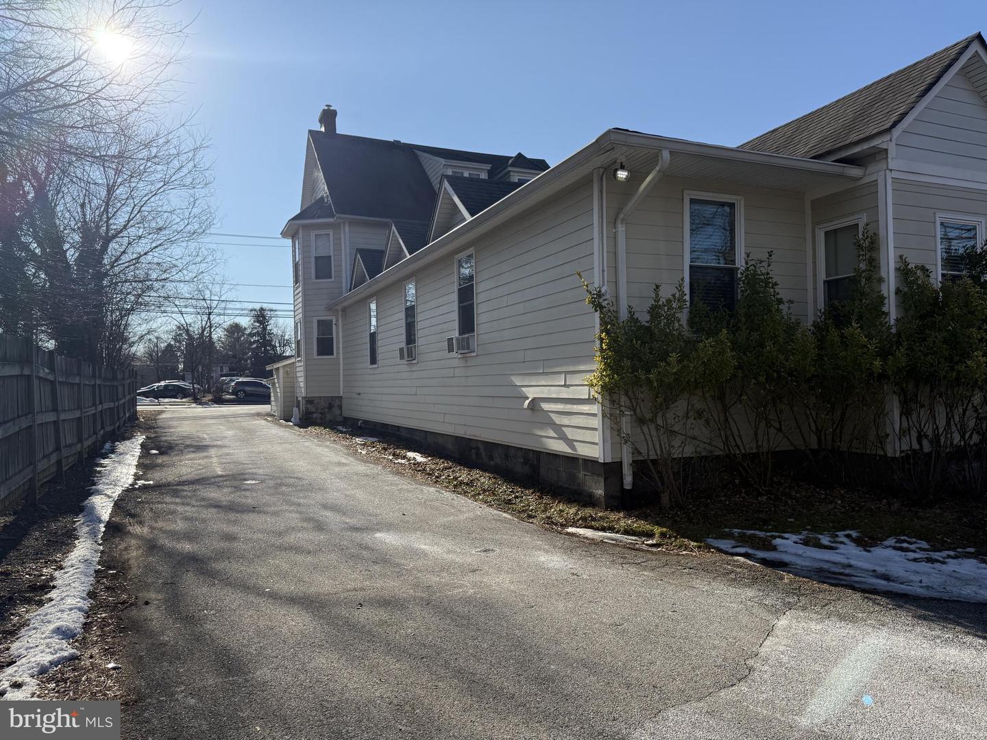 4 Sudbrook Ln Property Photo 16