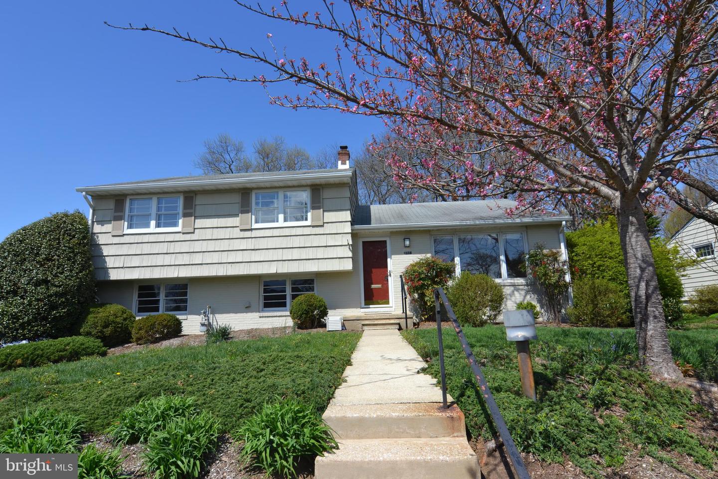 1608 Templeton Rd Property Photo 1