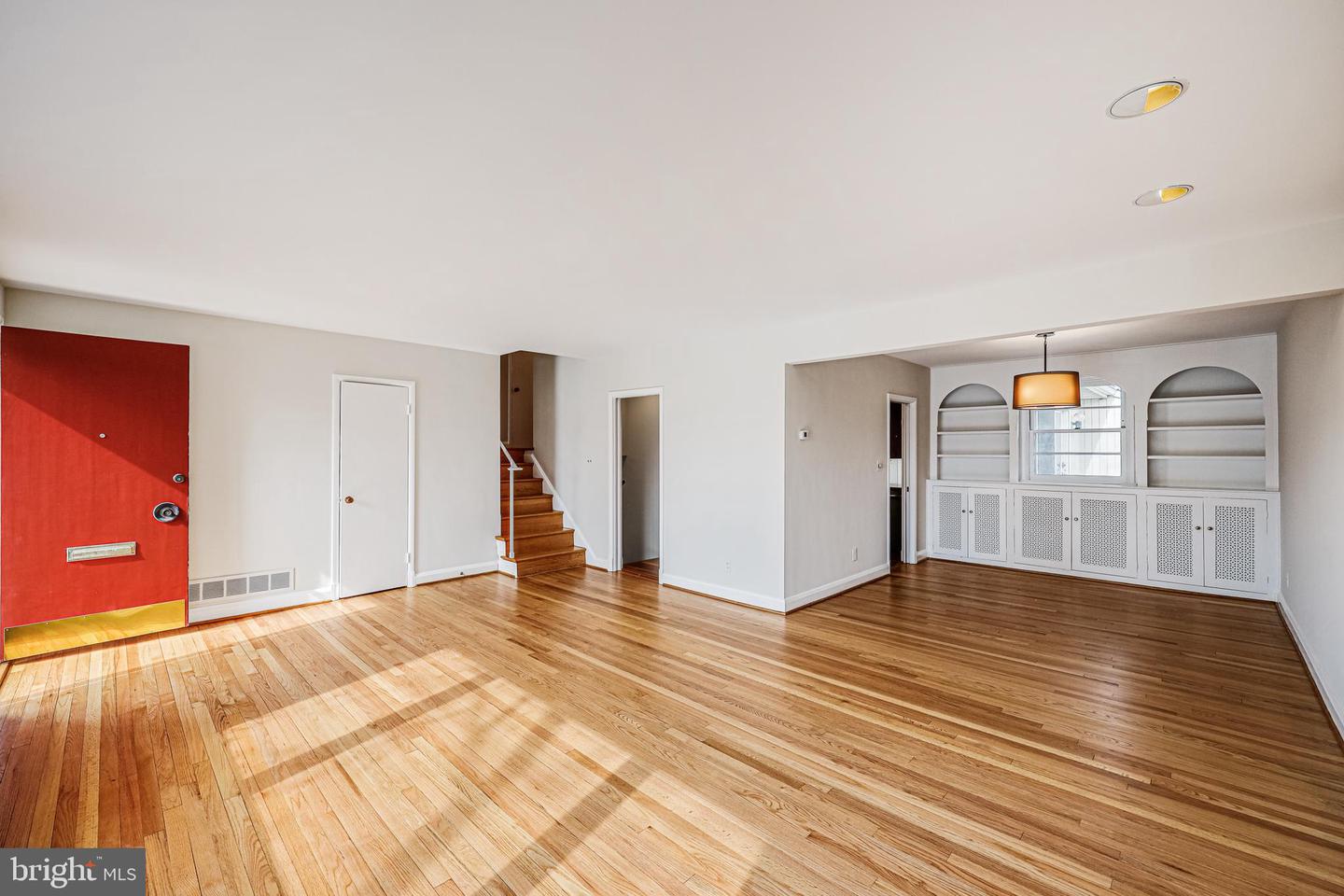 1608 Templeton Rd Property Photo 7