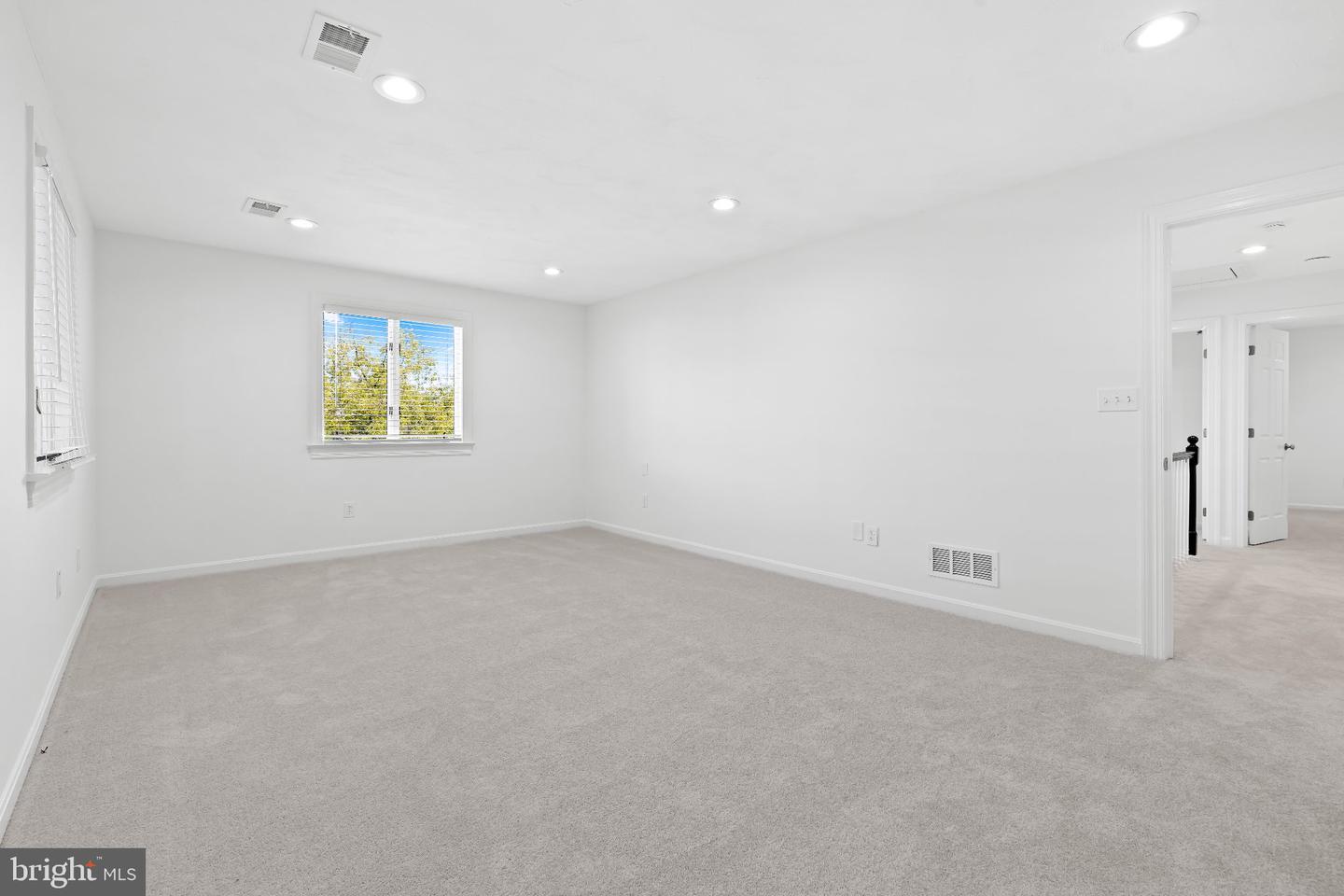 14110 Greencroft Ln Property Photo 34