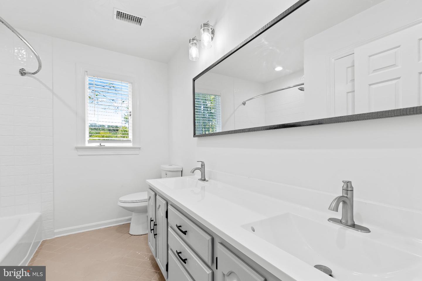 14110 Greencroft Ln Property Photo 45