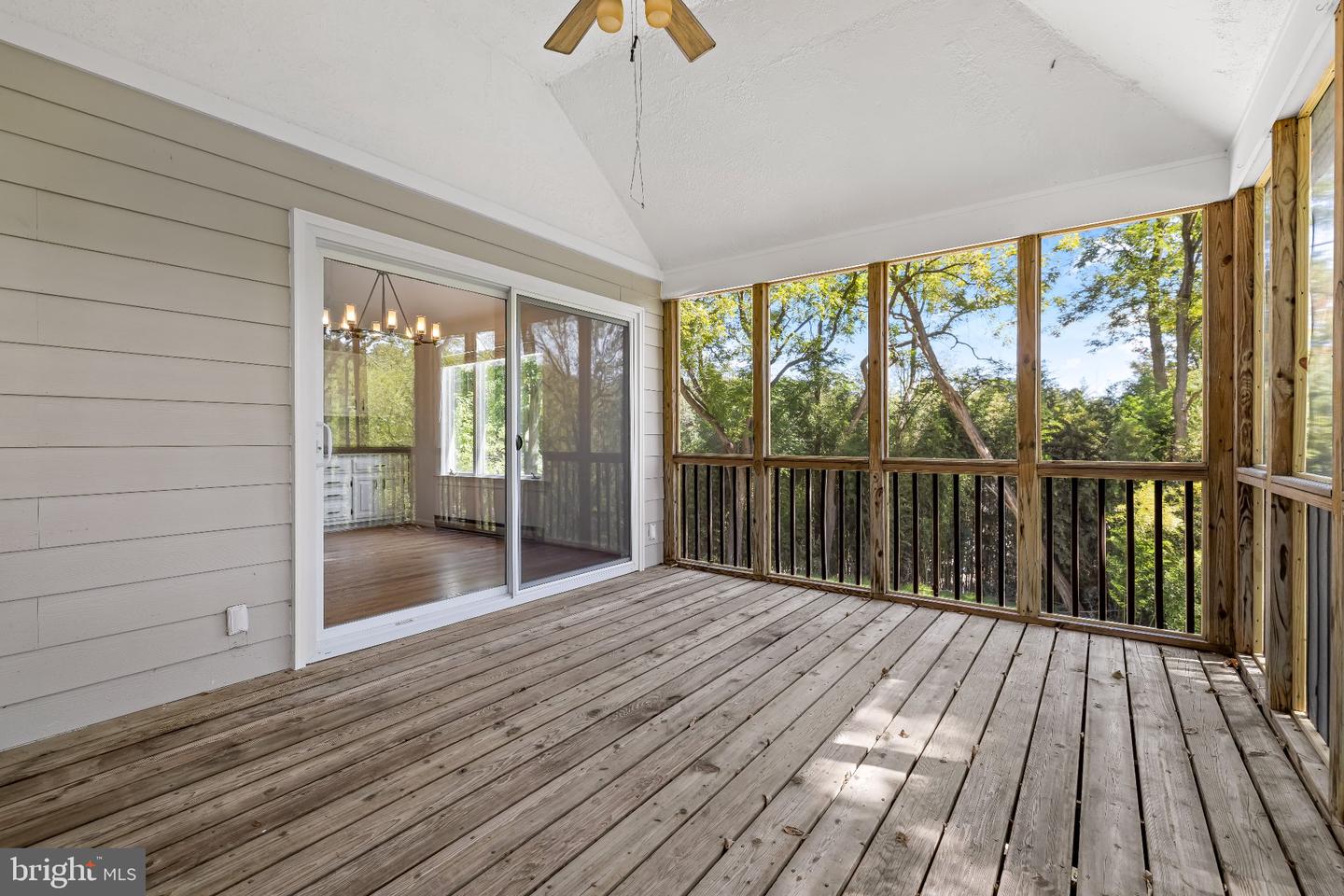 14110 Greencroft Ln Property Photo 52