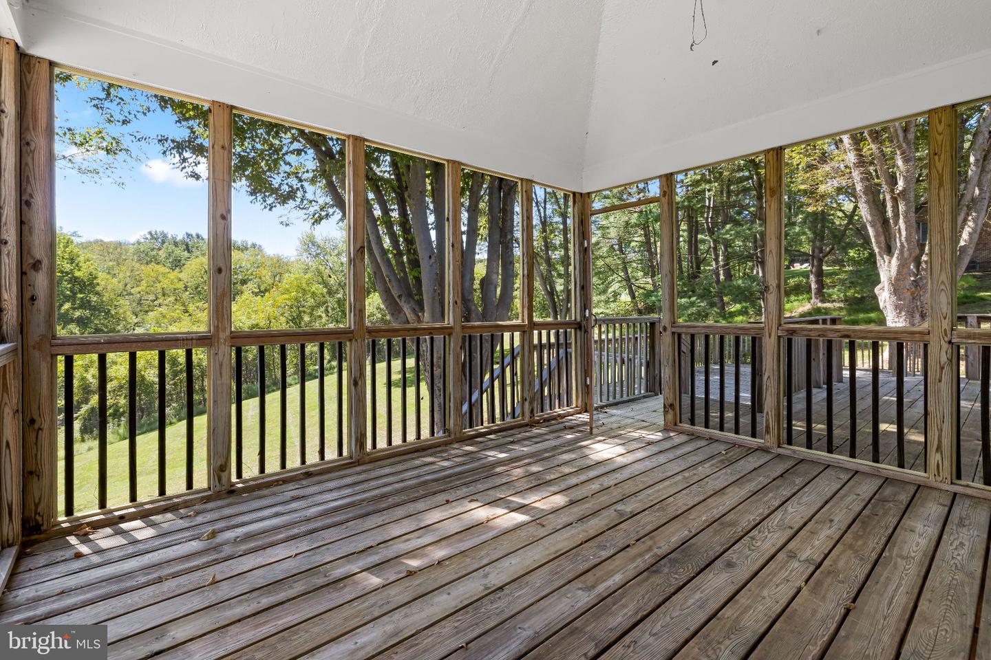 14110 Greencroft Ln Property Photo 53