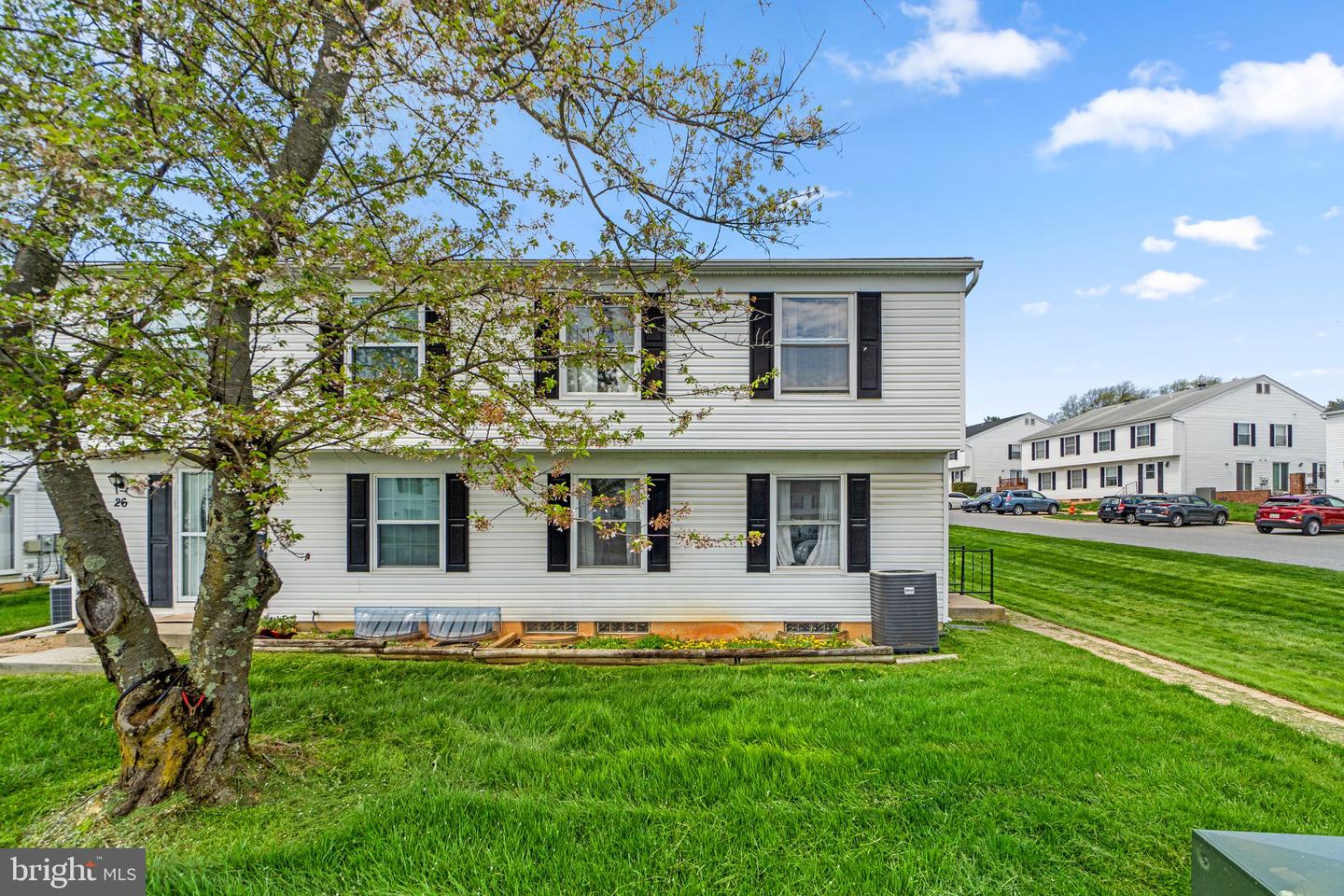 32 Coliston Rd #b Property Photo
