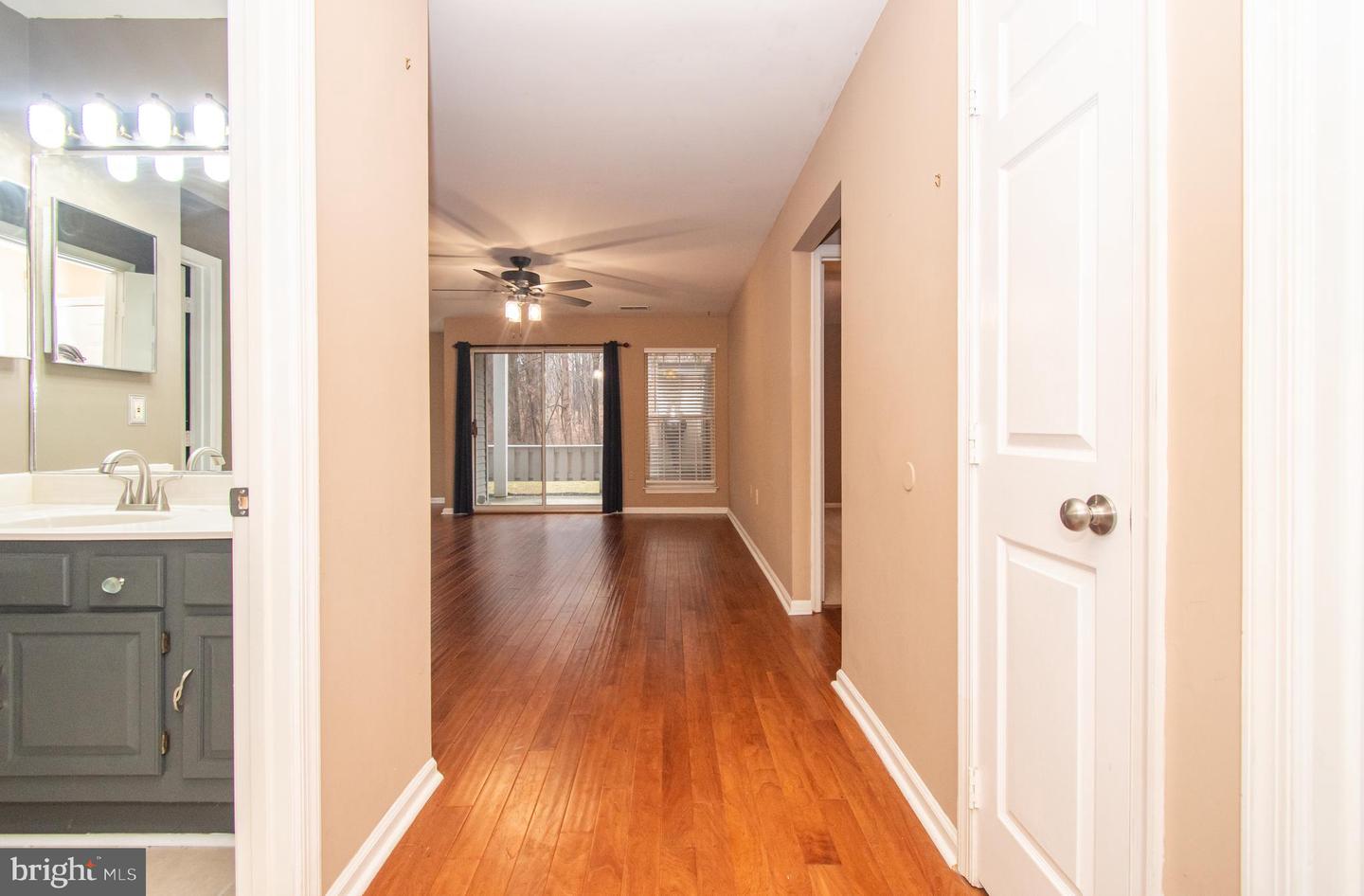 4408 Silverbrook Ln #k102 Property Photo 4