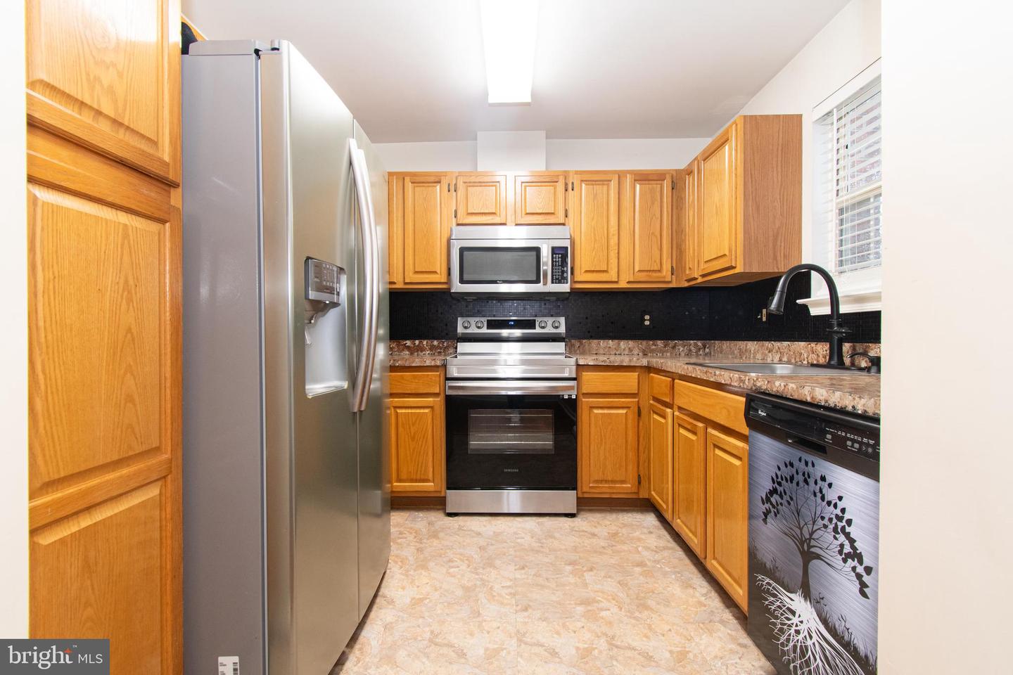 4408 Silverbrook Ln #k102 Property Photo 9