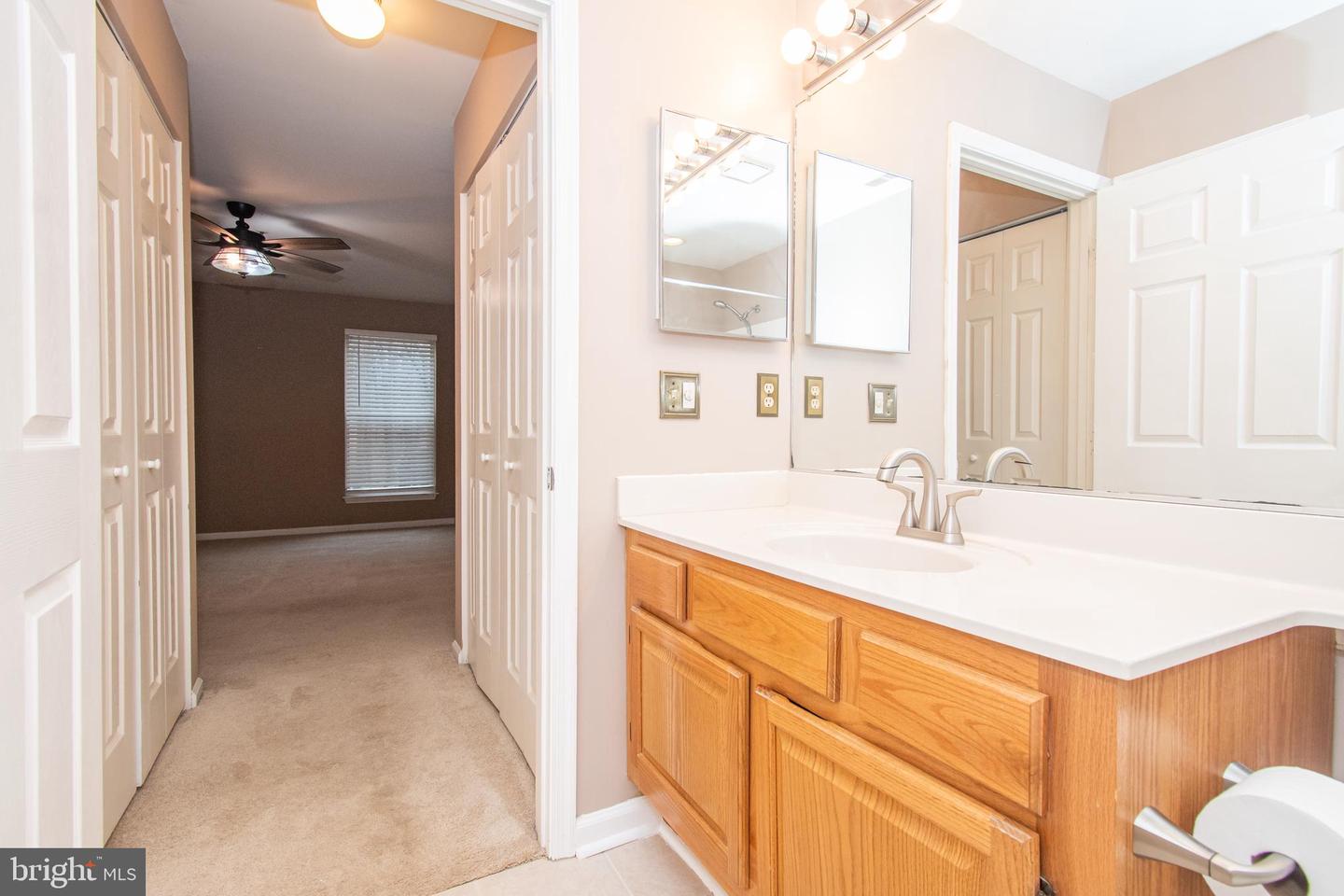 4408 Silverbrook Ln #k102 Property Photo 15