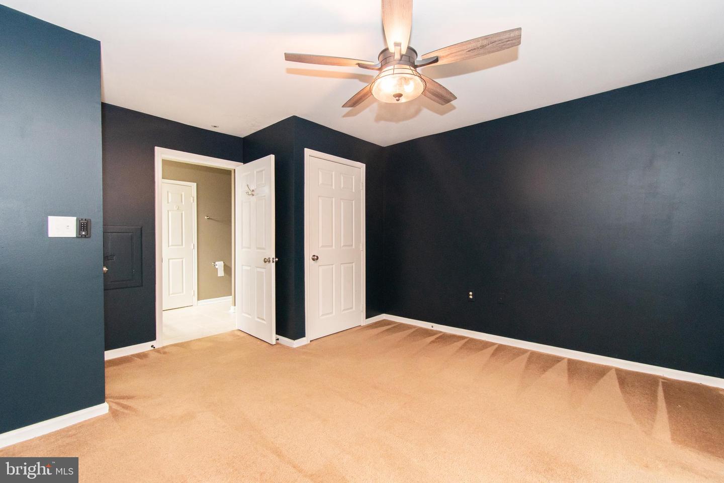 4408 Silverbrook Ln #k102 Property Photo 22