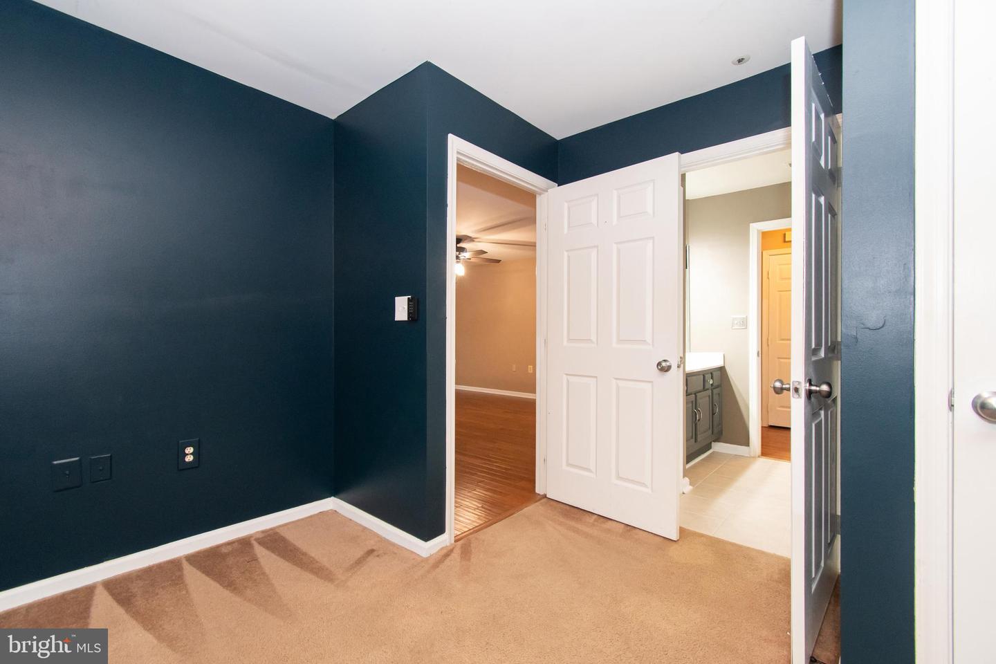 4408 Silverbrook Ln #k102 Property Photo 23