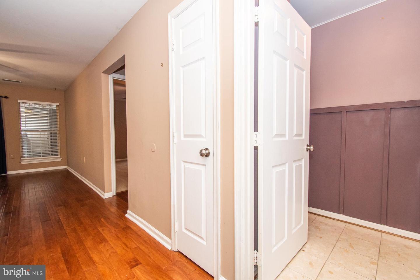 4408 Silverbrook Ln #k102 Property Photo 28