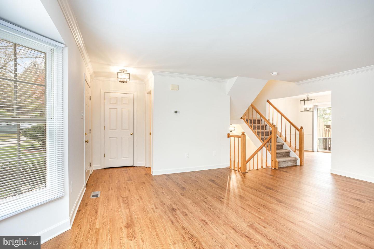 655 Budleigh Cir Property Photo 3