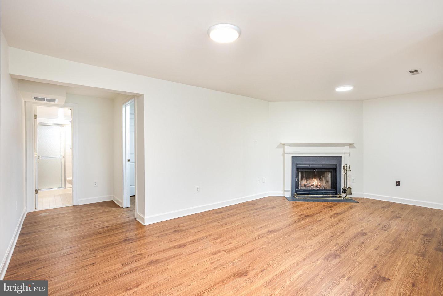 655 Budleigh Cir Property Photo 7