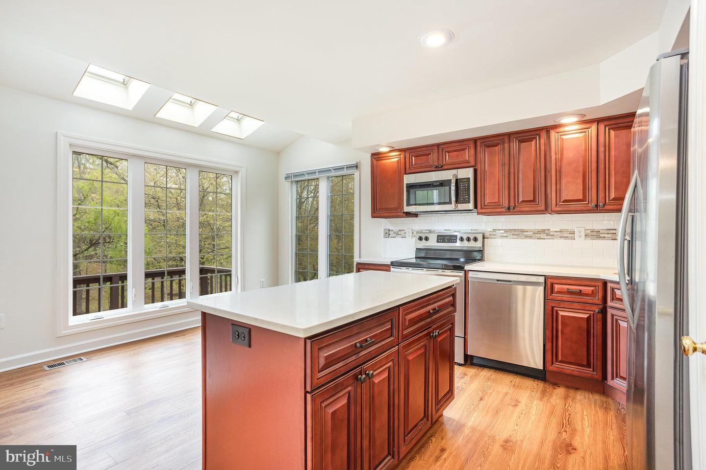655 Budleigh Cir Property Photo 11