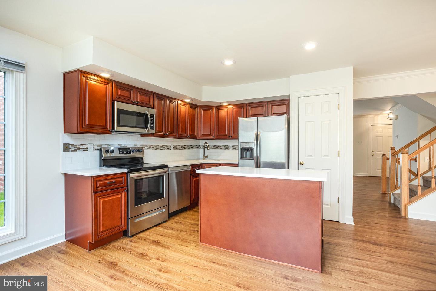 655 Budleigh Cir Property Photo 12