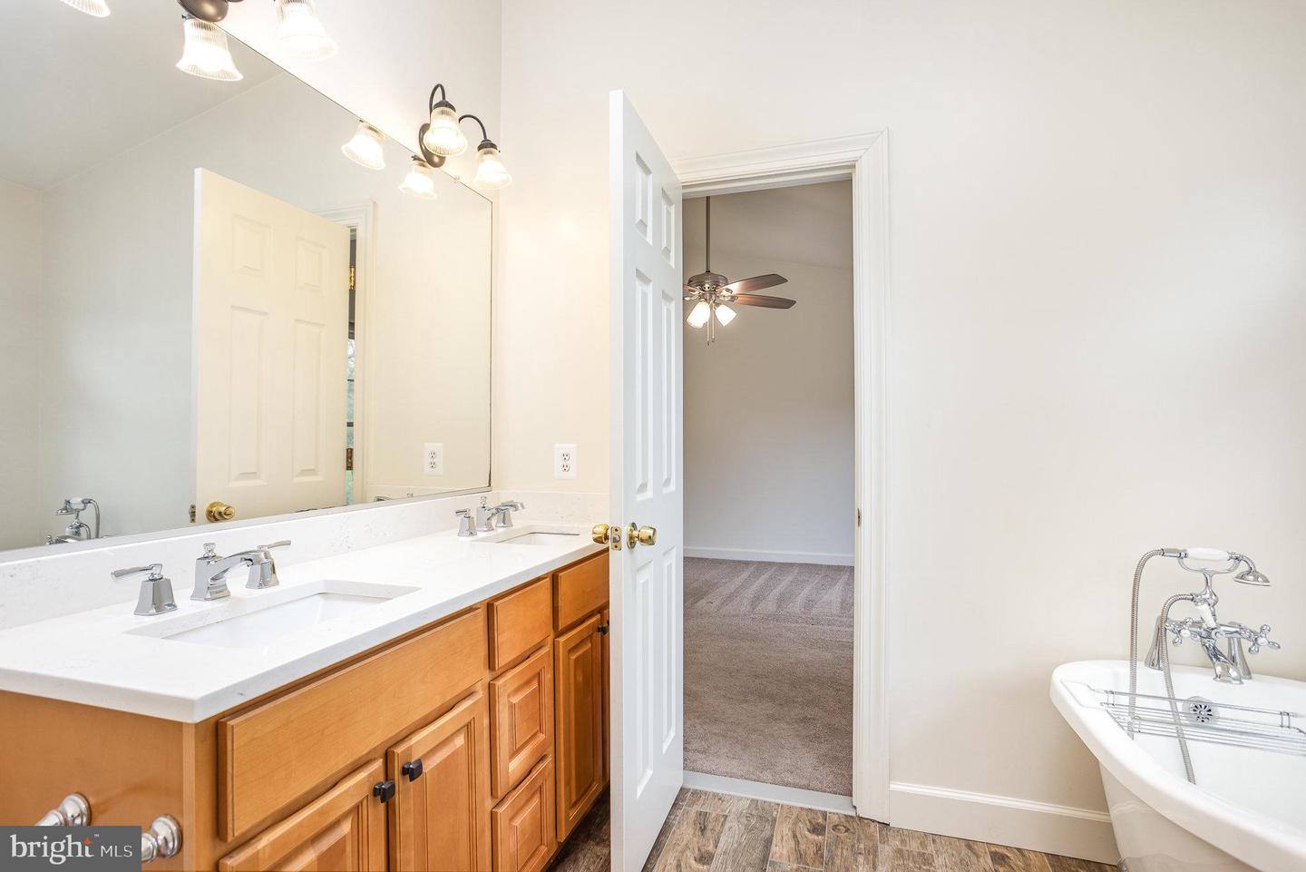655 Budleigh Cir Property Photo 19