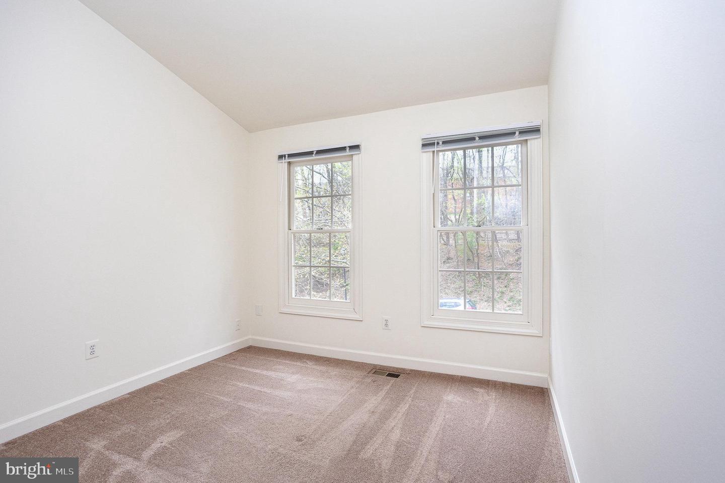 655 Budleigh Cir Property Photo 20