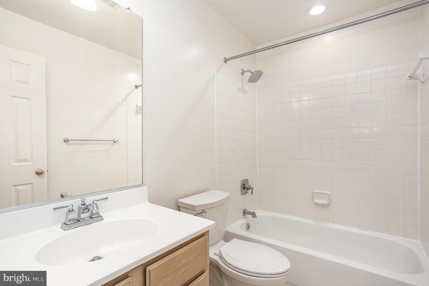 655 Budleigh Cir Property Photo 24