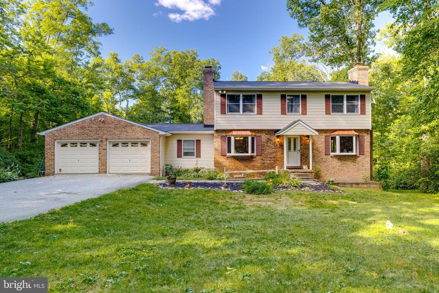 8 Brook Valley Ct Property Photo
