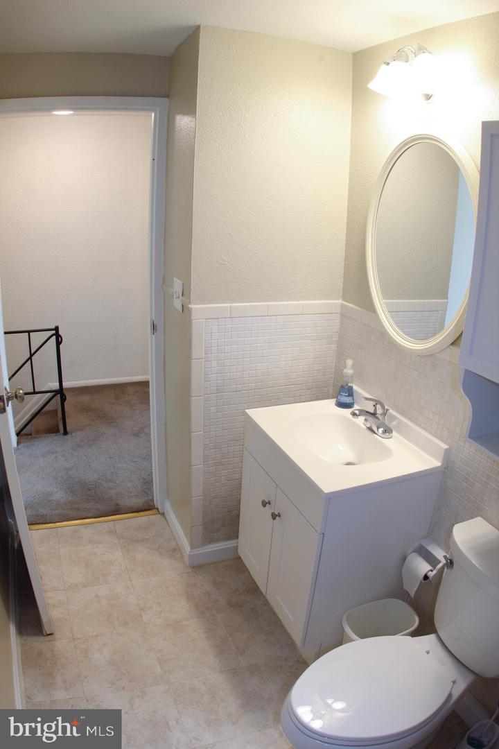 7858 Saint Claire Ln Property Photo 12