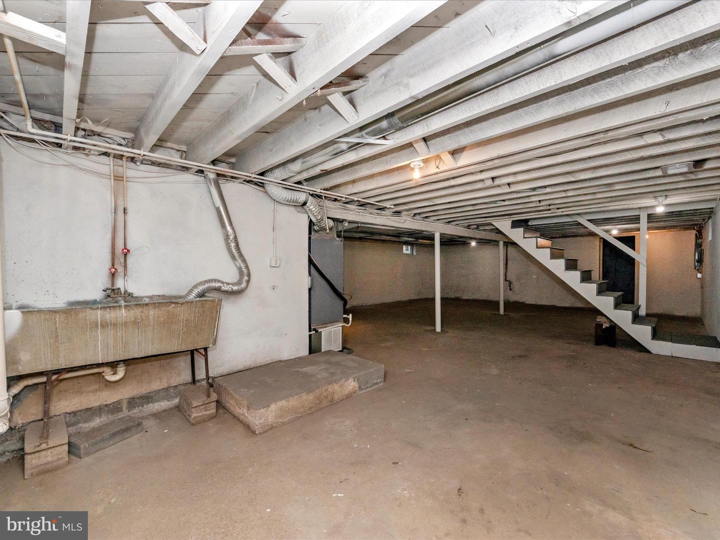 Moreland Ave. Property Photo 40