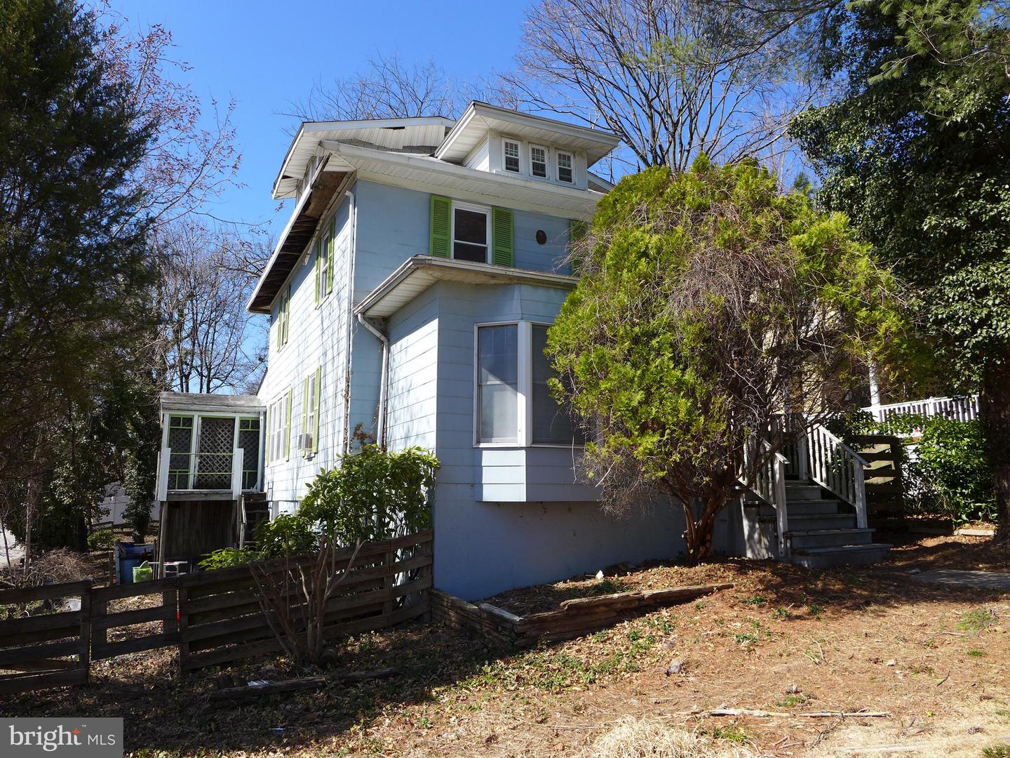 6500 Crestwood Rd Property Photo