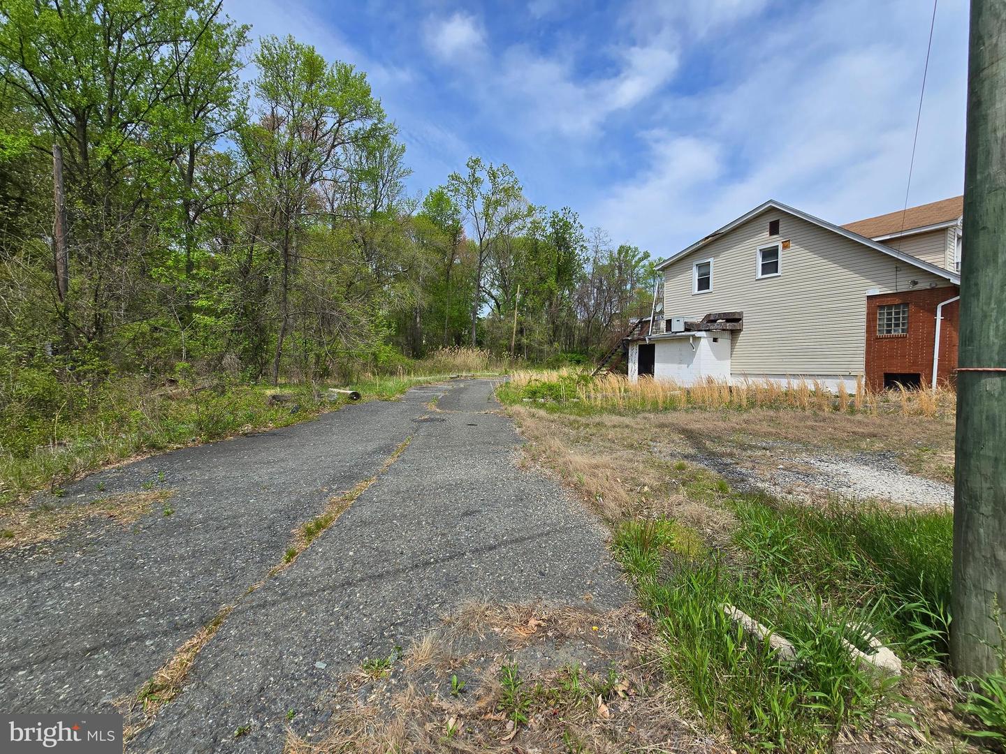 12426 Belair Rd Property Photo 10