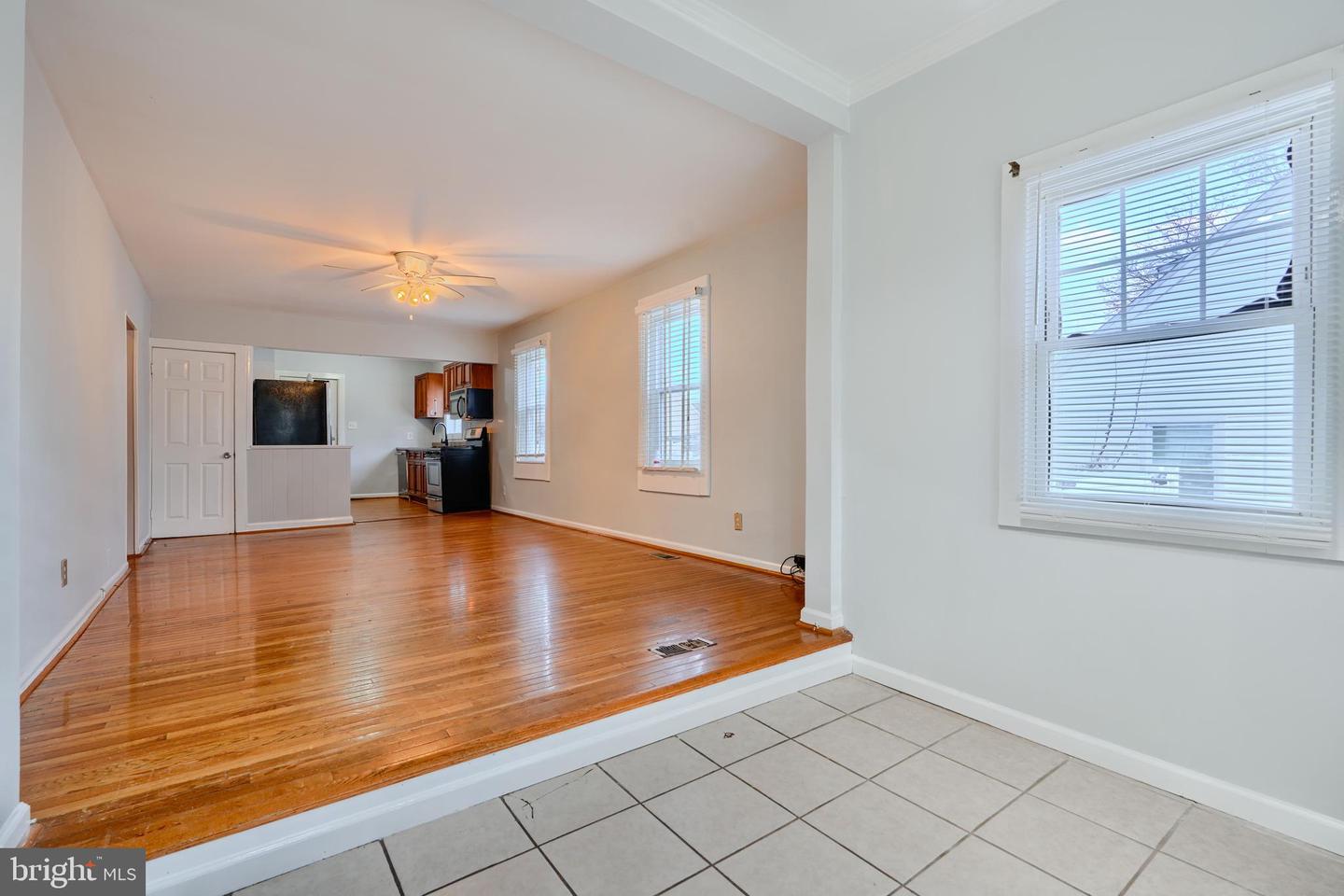 8215 Oakleigh Property Photo 8