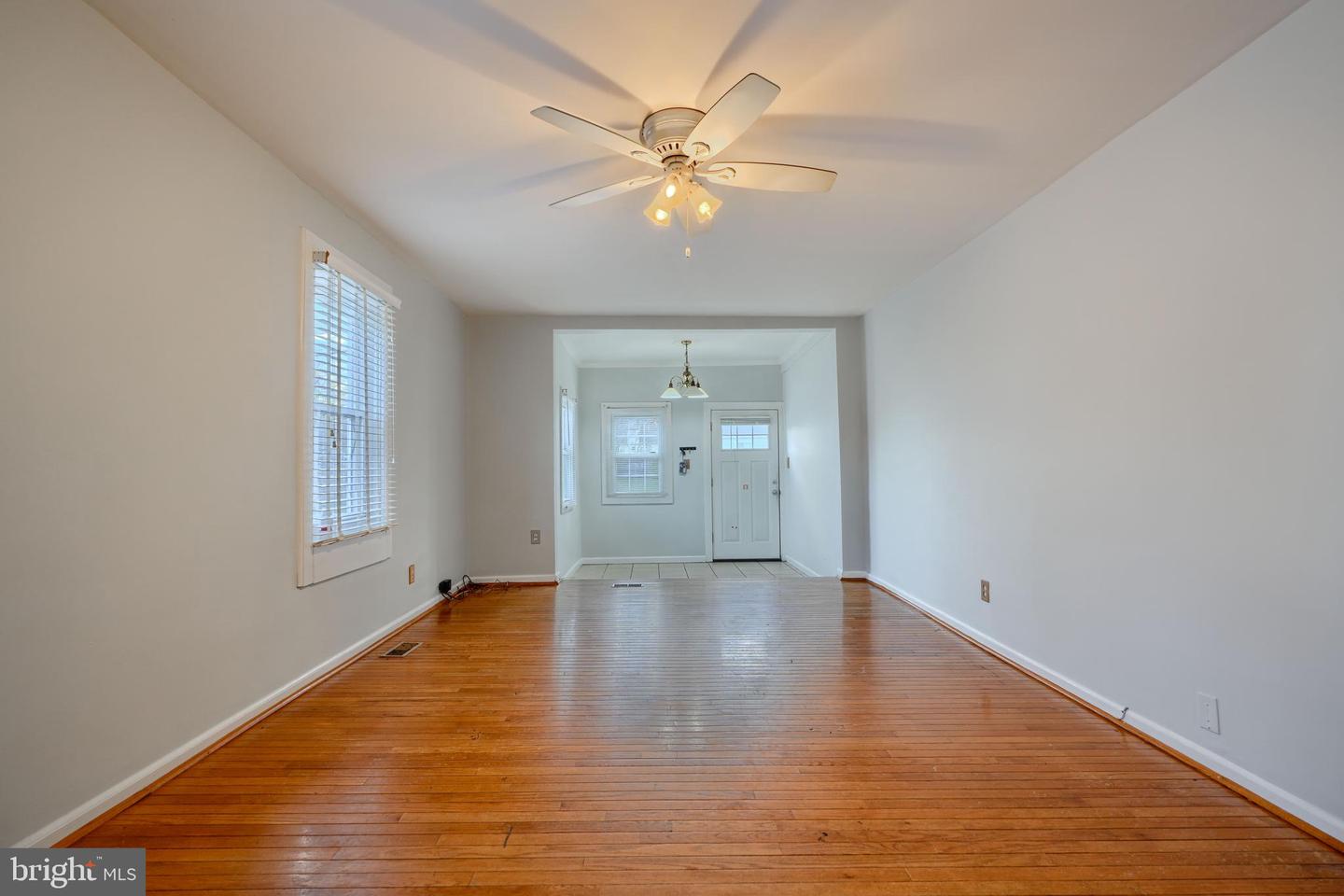 8215 Oakleigh Property Photo 11