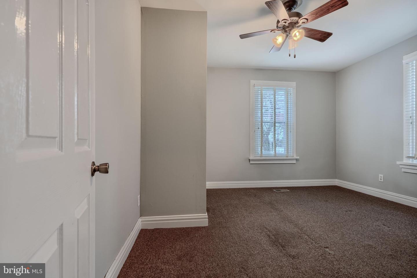 8215 Oakleigh Property Photo 17
