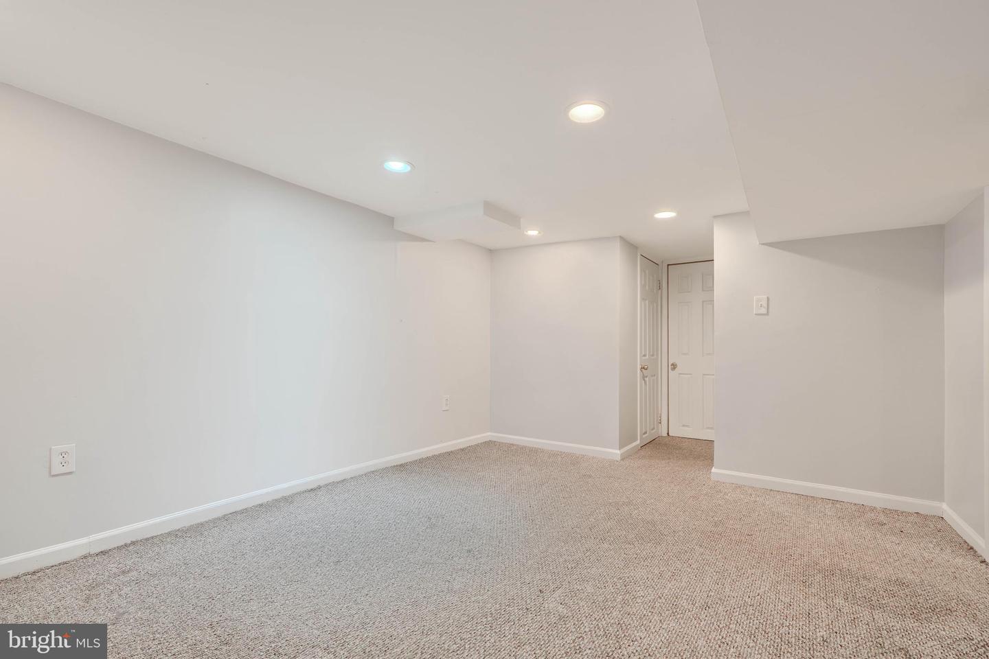 8215 Oakleigh Property Photo 39