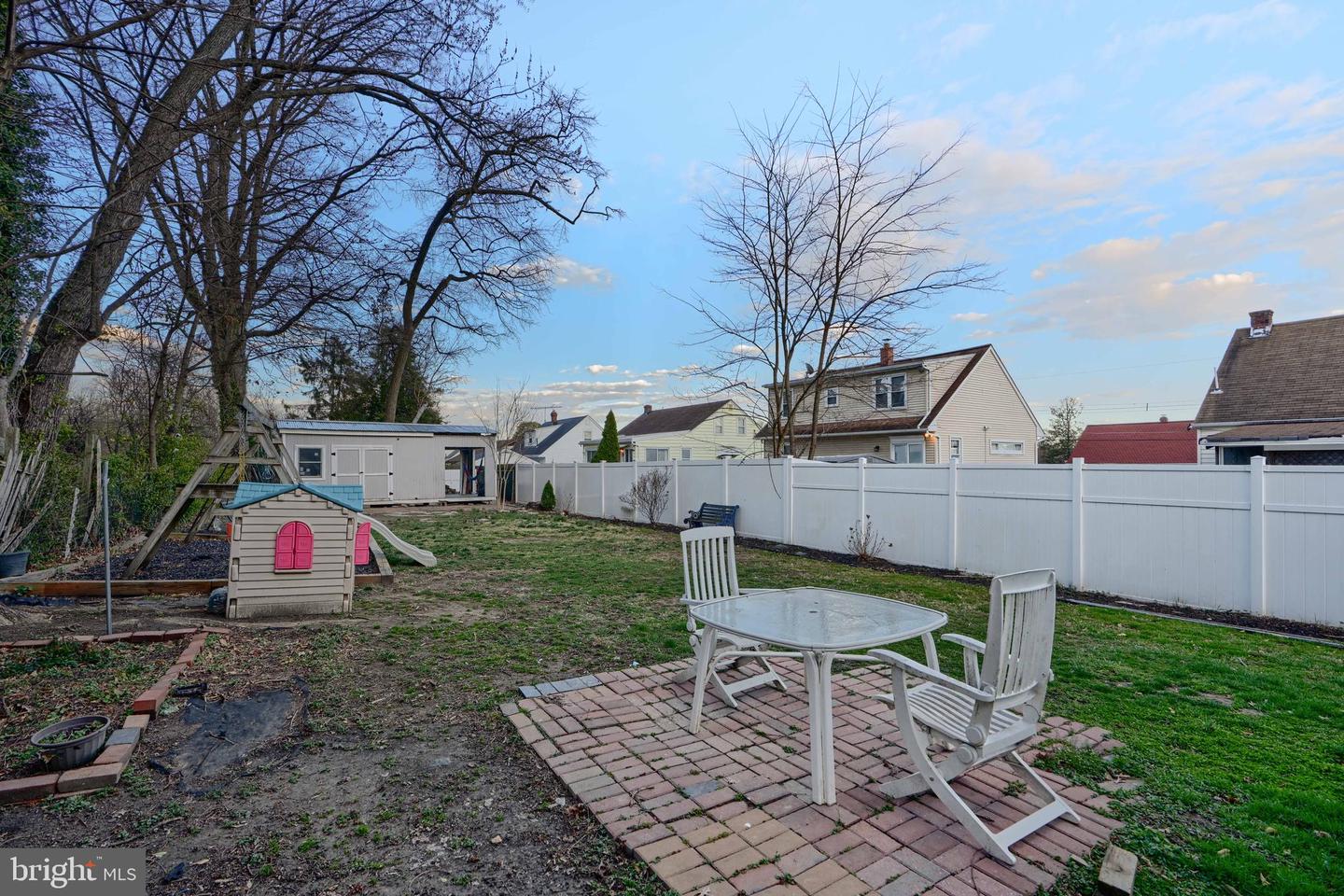 8215 Oakleigh Property Photo 46