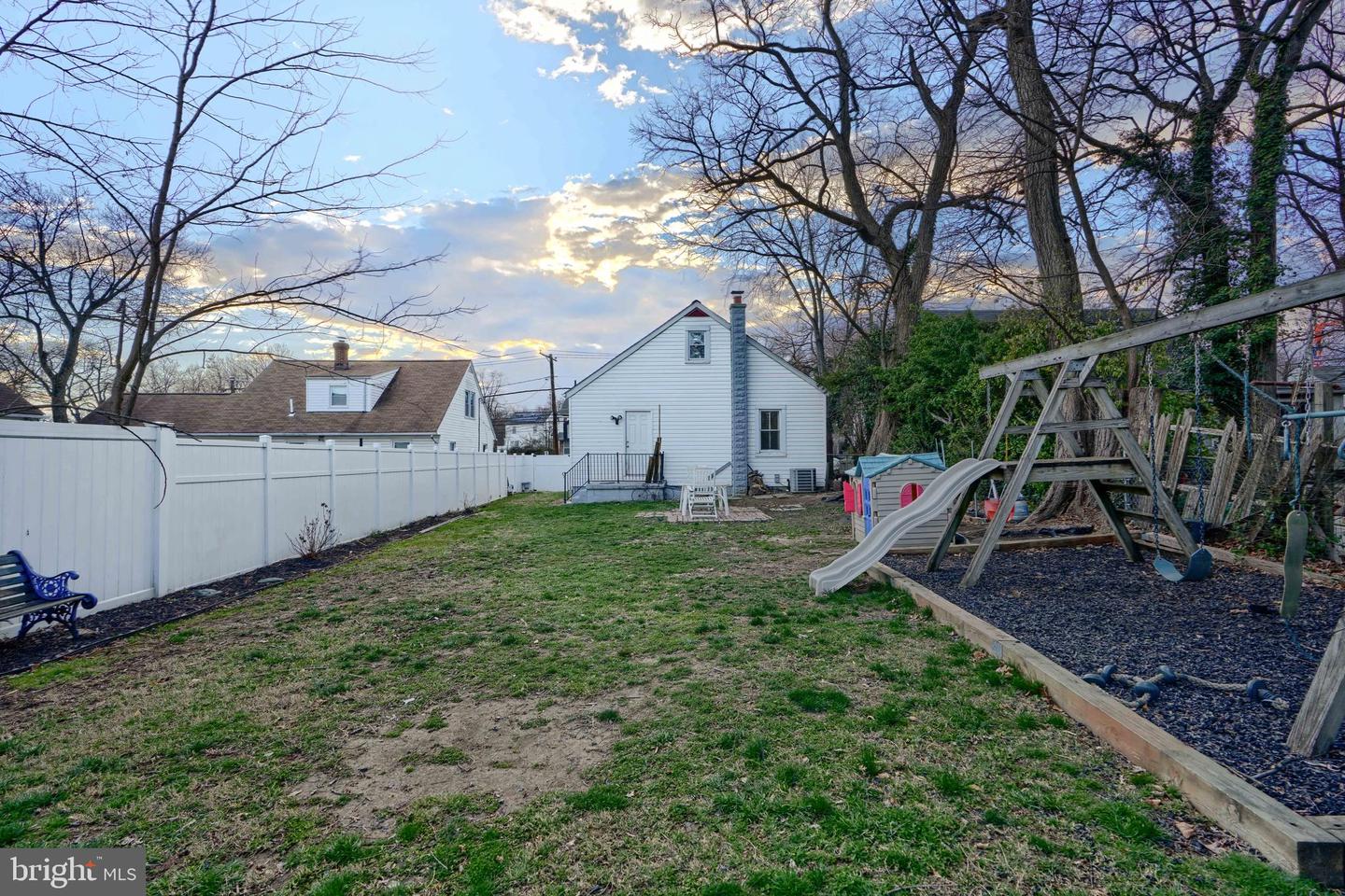 8215 Oakleigh Property Photo 48