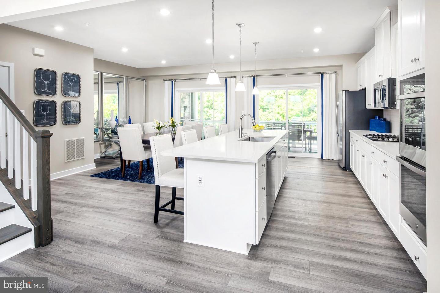 13841 Ridgeview Ct Property Photo 7