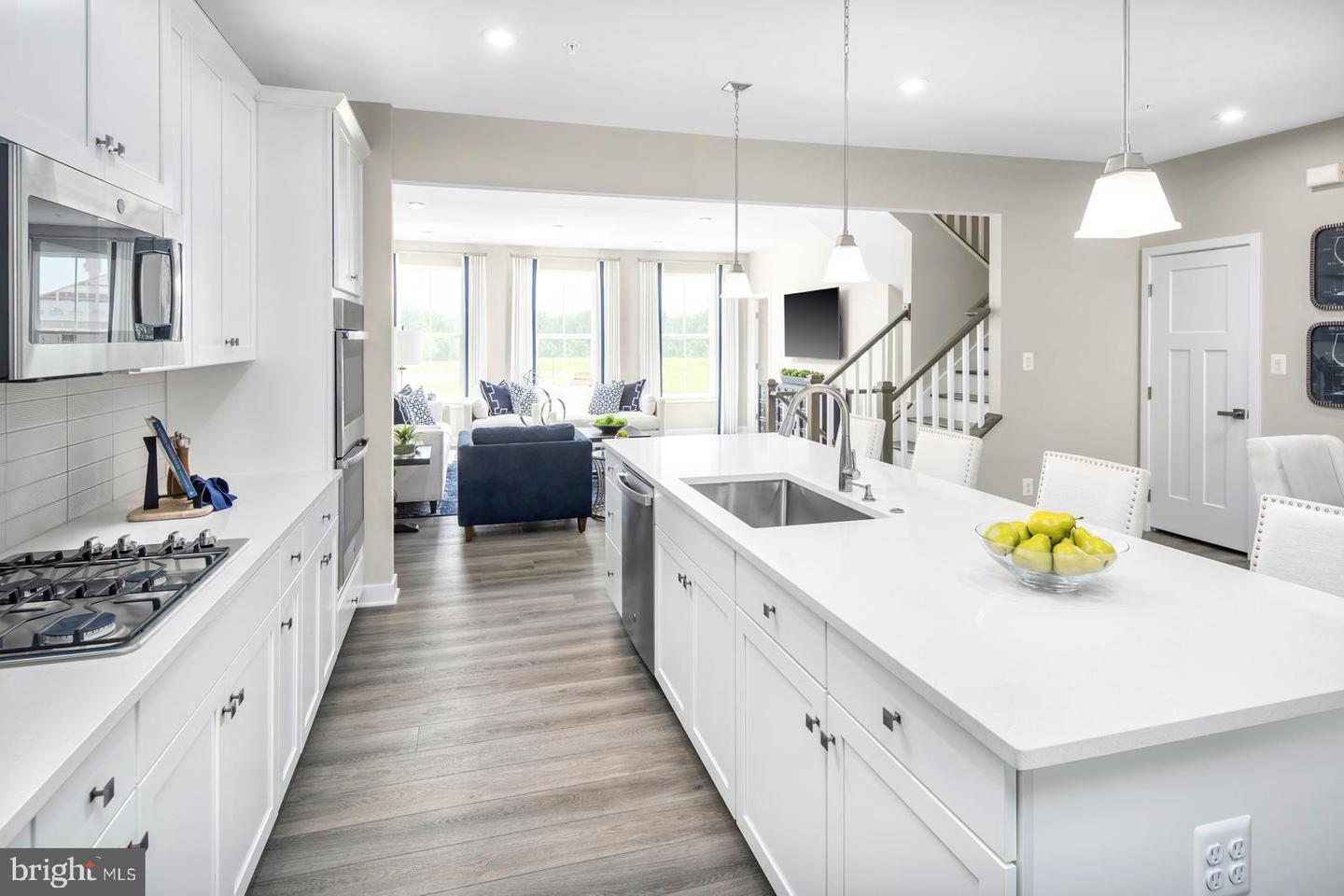 13841 Ridgeview Ct Property Photo 8